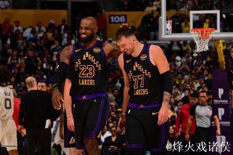 詹姆斯31+9+6东契奇34+6+8 湖人主场力擒灰熊 詹姆斯31+9+6东契奇34+6+8 湖人主场力擒灰熊